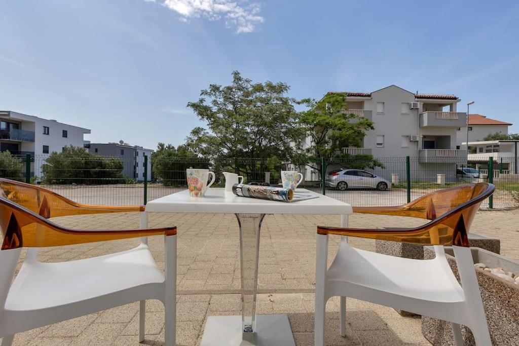 Brotis - Studioapartment - Makarska Exklusiv Promajna Exterior foto